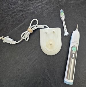 Philips Sonicare FlexCare+ (Model HX6950)
